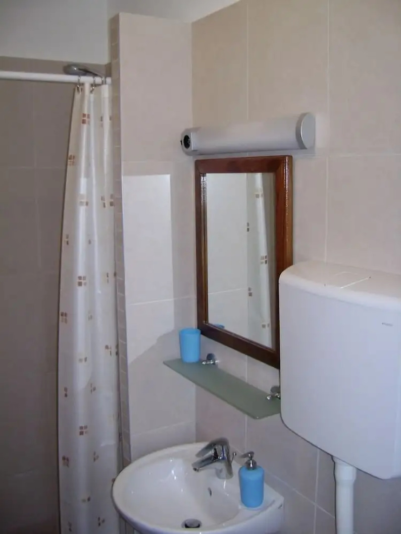 Apartments Tomi Sućuraj