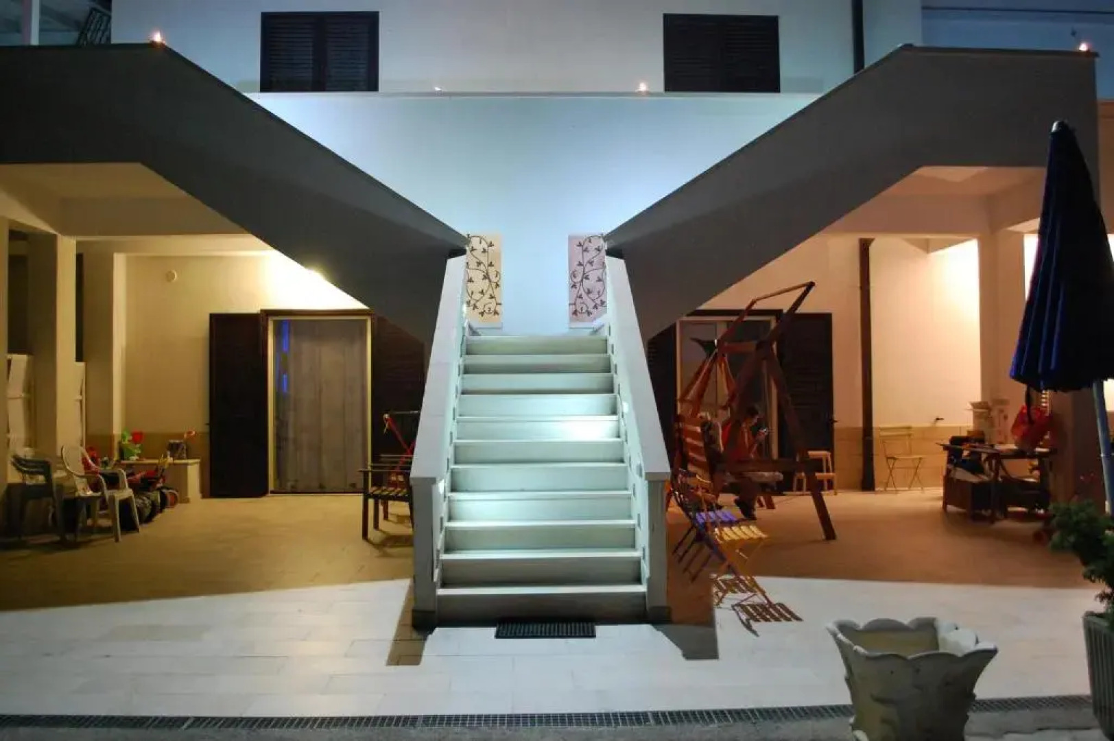 All'ombra del Carrubo