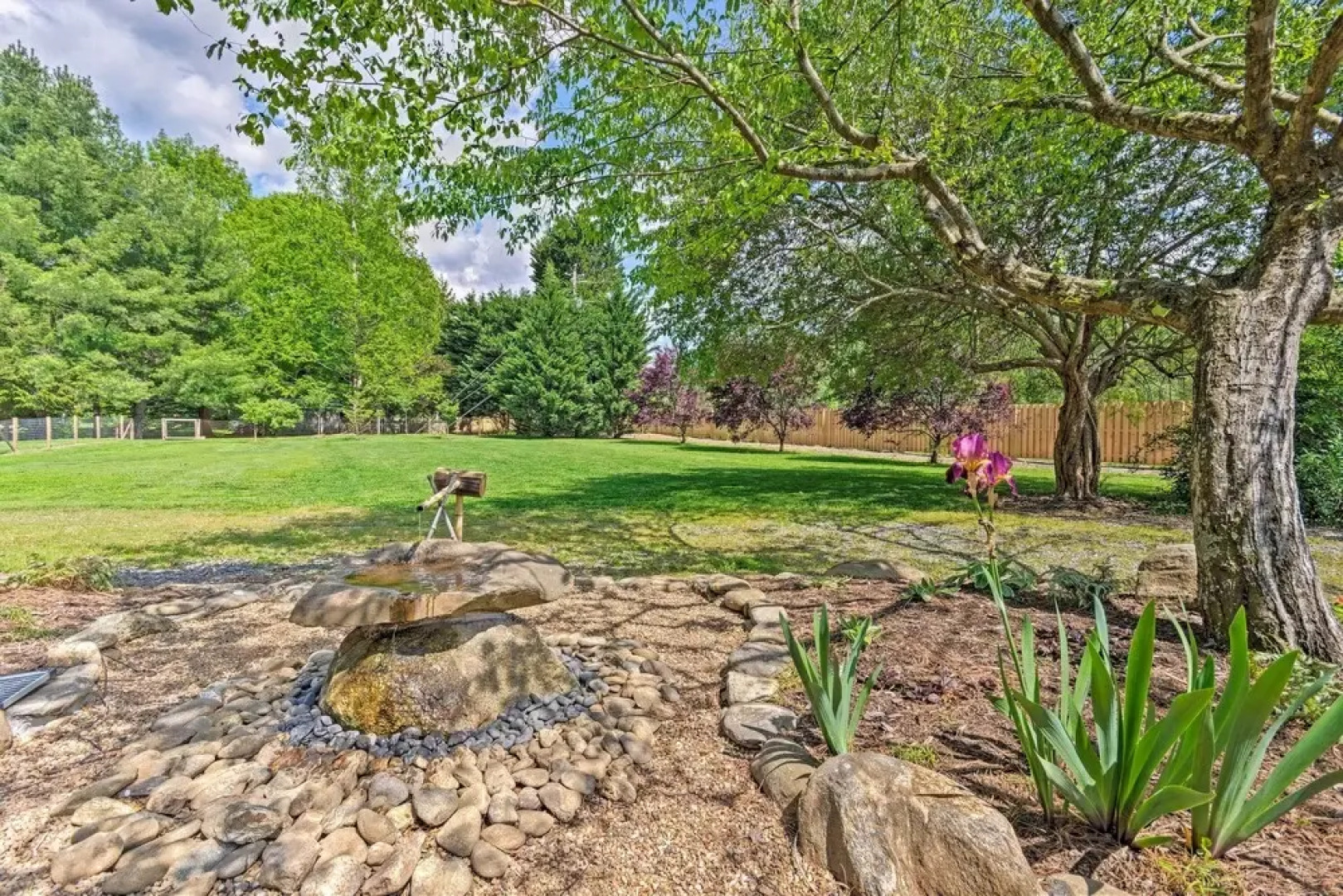Custom Creekside Cabin in Blue Ridge Mountains