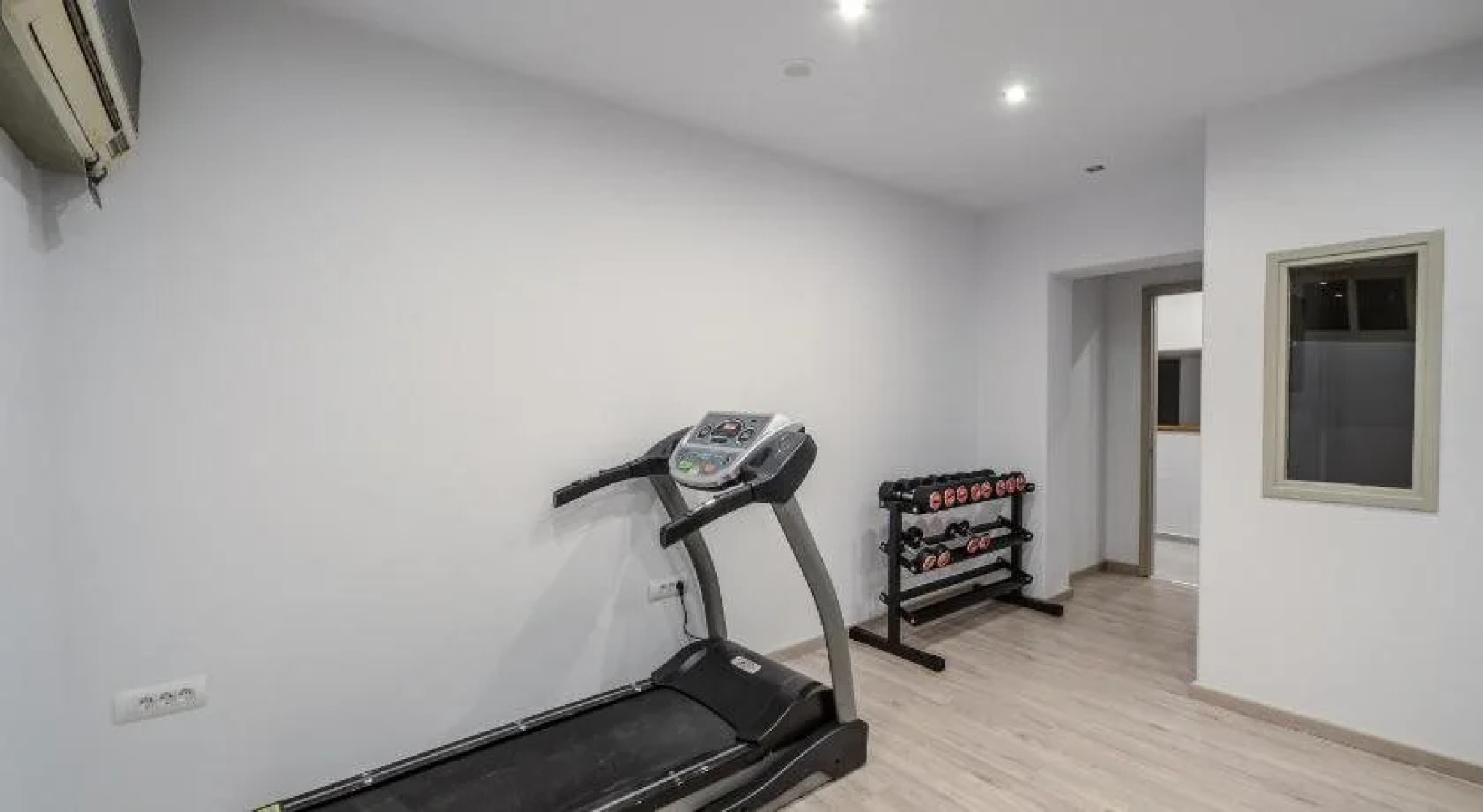 Jason Studios & Apartments