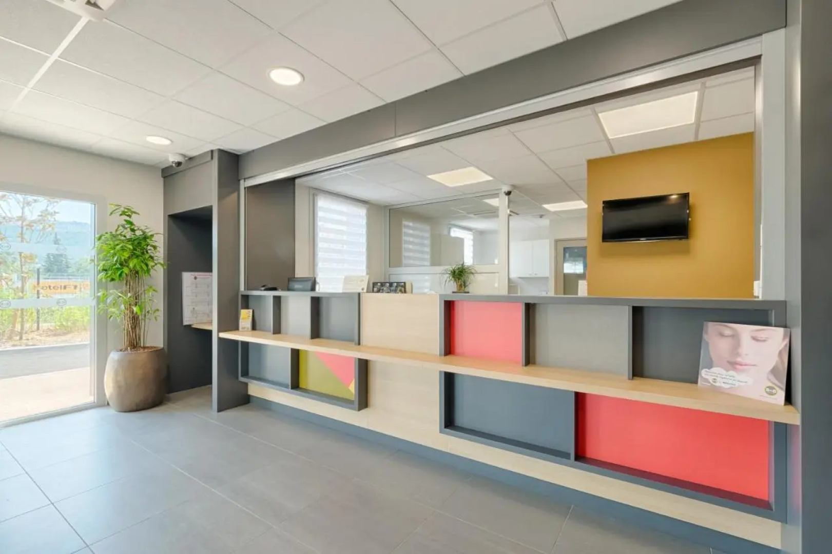 B&B HOTEL MARSEILLE La Valentine Saint-Menet