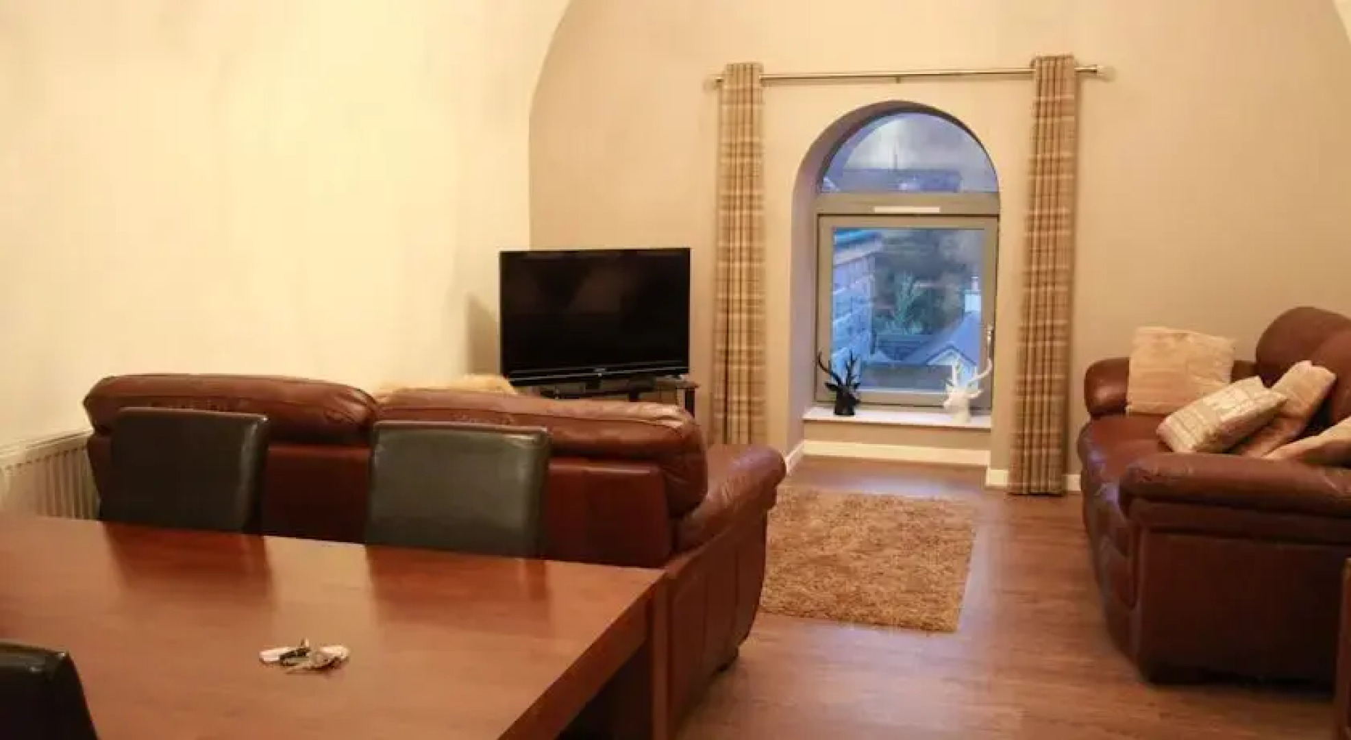 Abbey Church 22 - The Highland Club