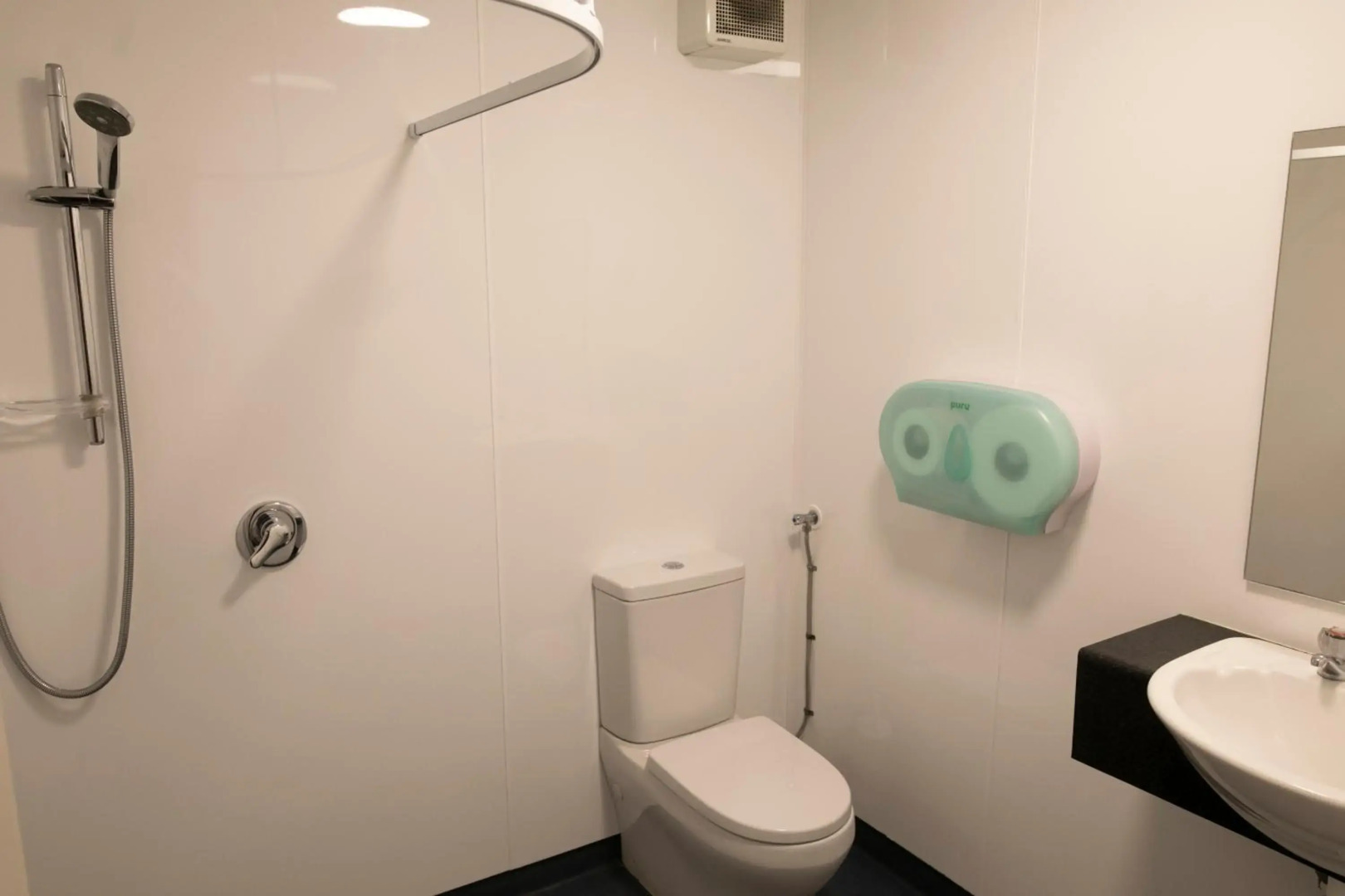 Dusky Lodge - Hostel