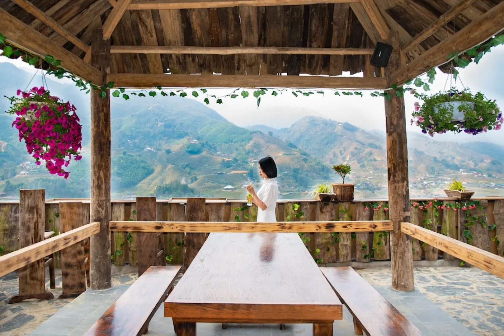 Muong Hoa River View Homestay