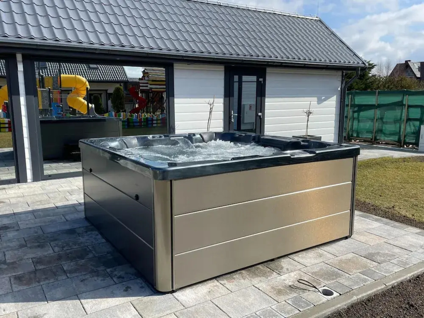 Holiday Homes Very Close to the Beach