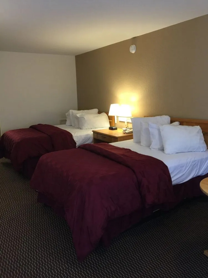 Super 8 Junction City