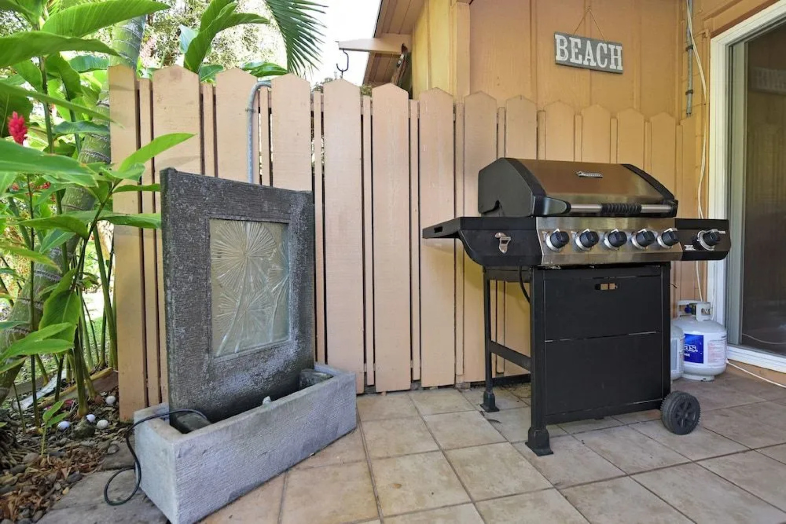 Puamana 153-4 by RedAwning