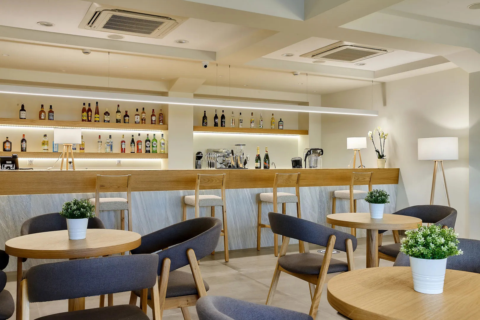 Enorme Santanna Beach