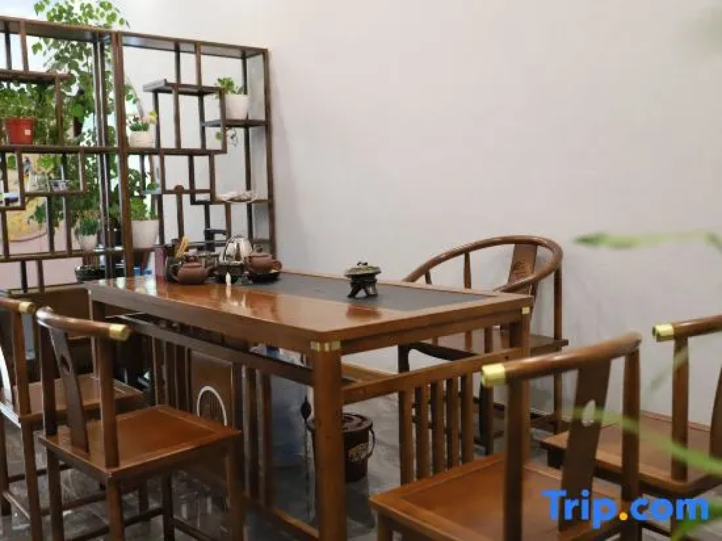 56 Nationalities Hotel