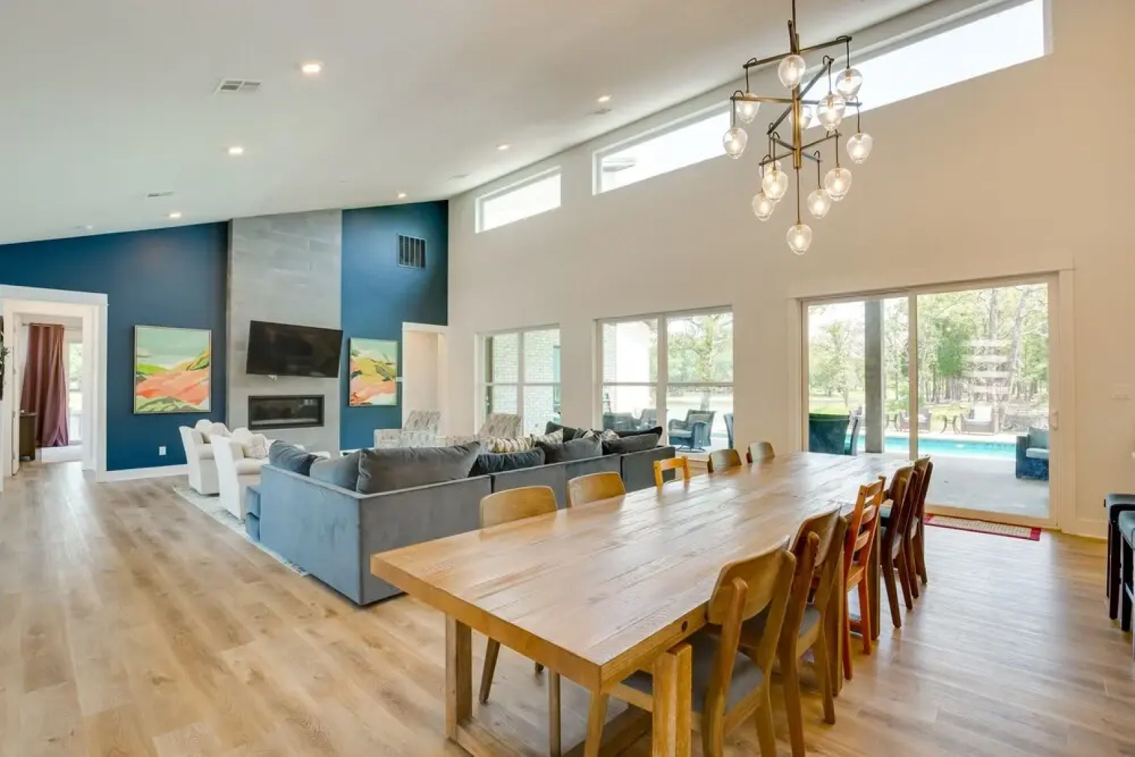 Luxe Waterfront Home in Malakoff w/ Pool + Hot Tub