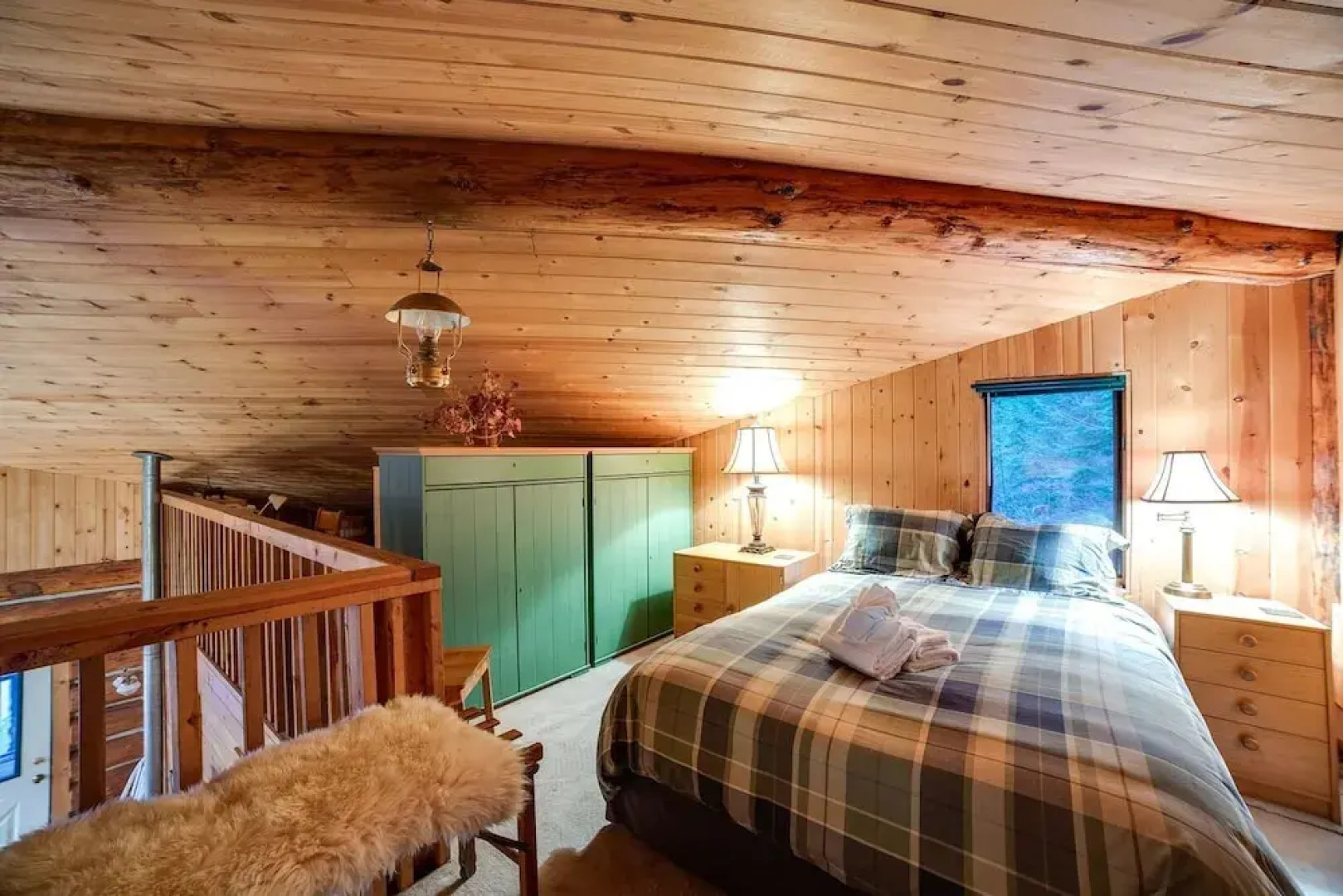 97mf - Lakeside - Dock - Bbq - Pets Ok - Sleeps 6 3 Bedroom Home by RedAwning