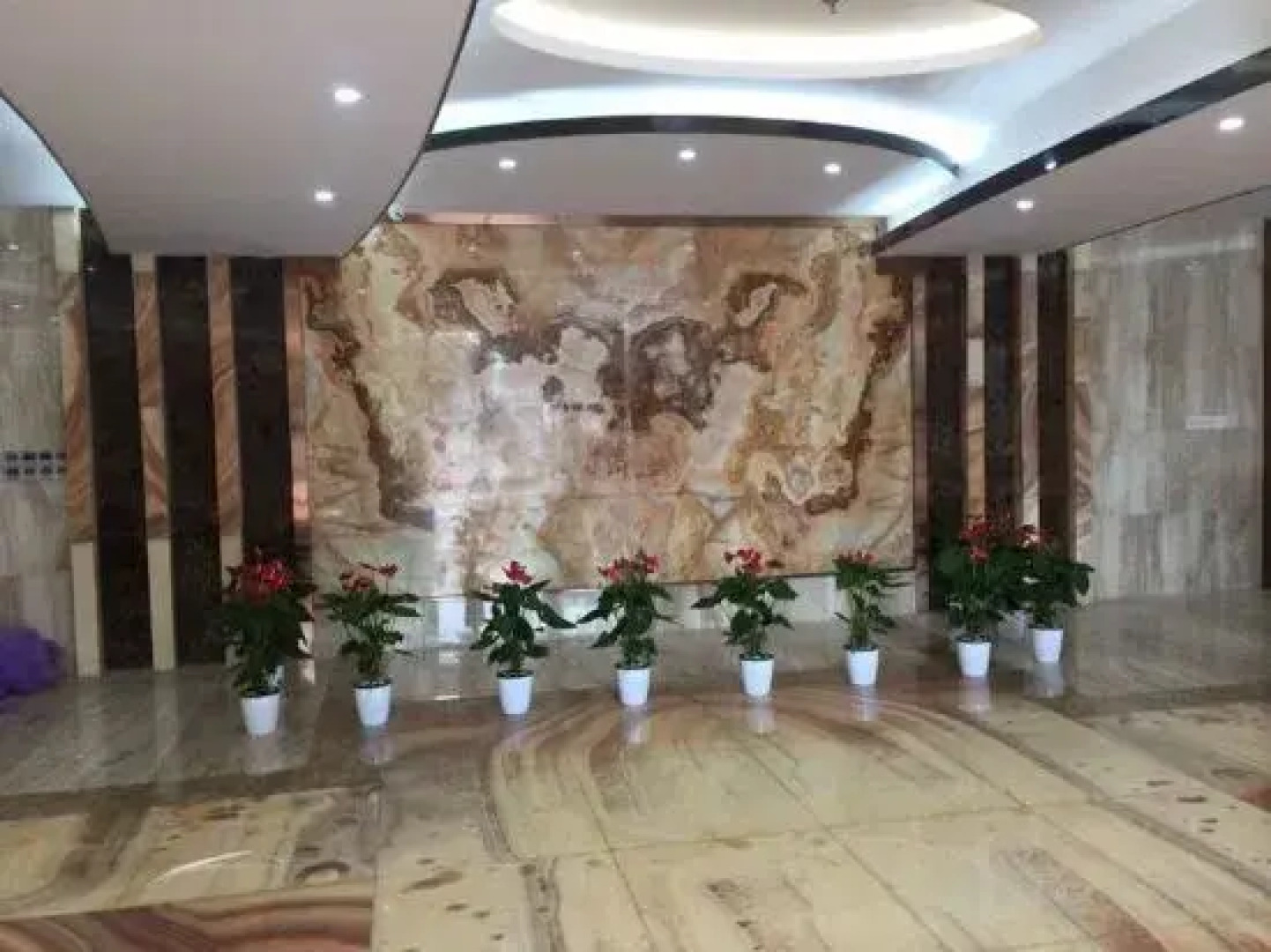 Ganzhou Junlang Yupin Hotel (Nanmenkou Yugutai Ancient City Wall Store)