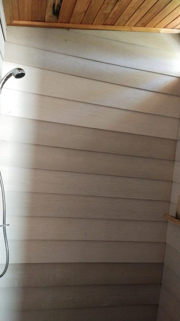 Pulau Mahitam Resort & Cottage by Hotelku