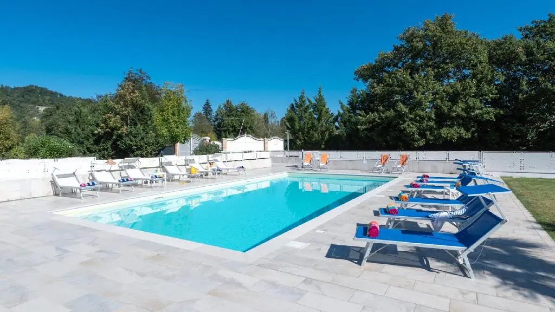 CASCINA MARIANNA 12&4, Emma Villas