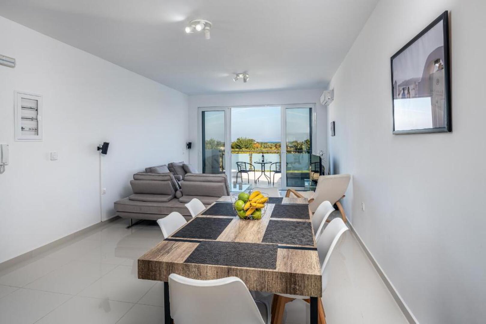 ASTERIA PEARL VILLA 2 with Rooftop Jacuzzi