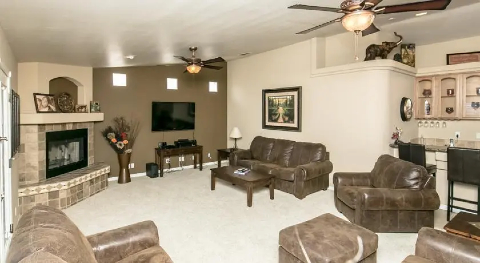 Coconut Grove by Destination Havasu