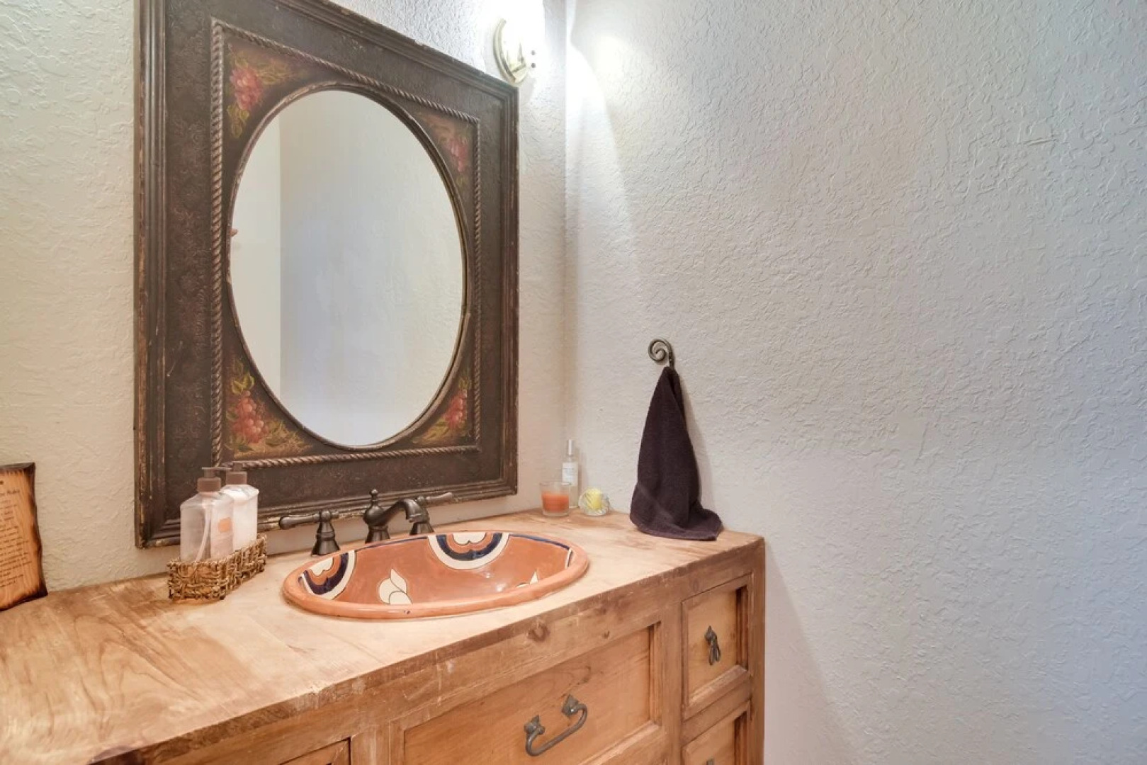 Palm Harbor Home w/ Private Pool, 4 Mi to Beach