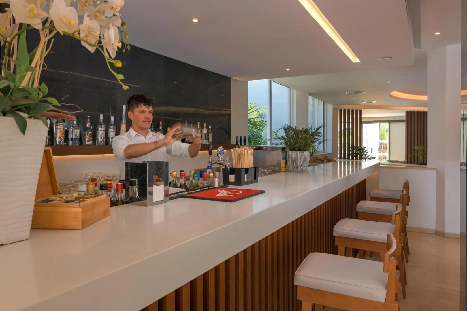 Niriides Hotel