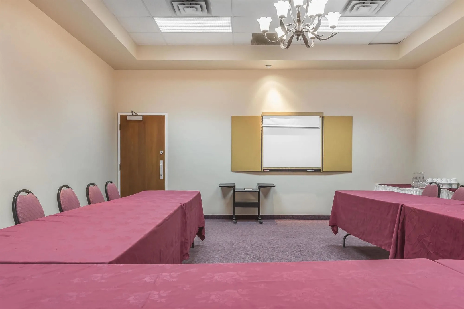 Jolly Roger Inn Resort