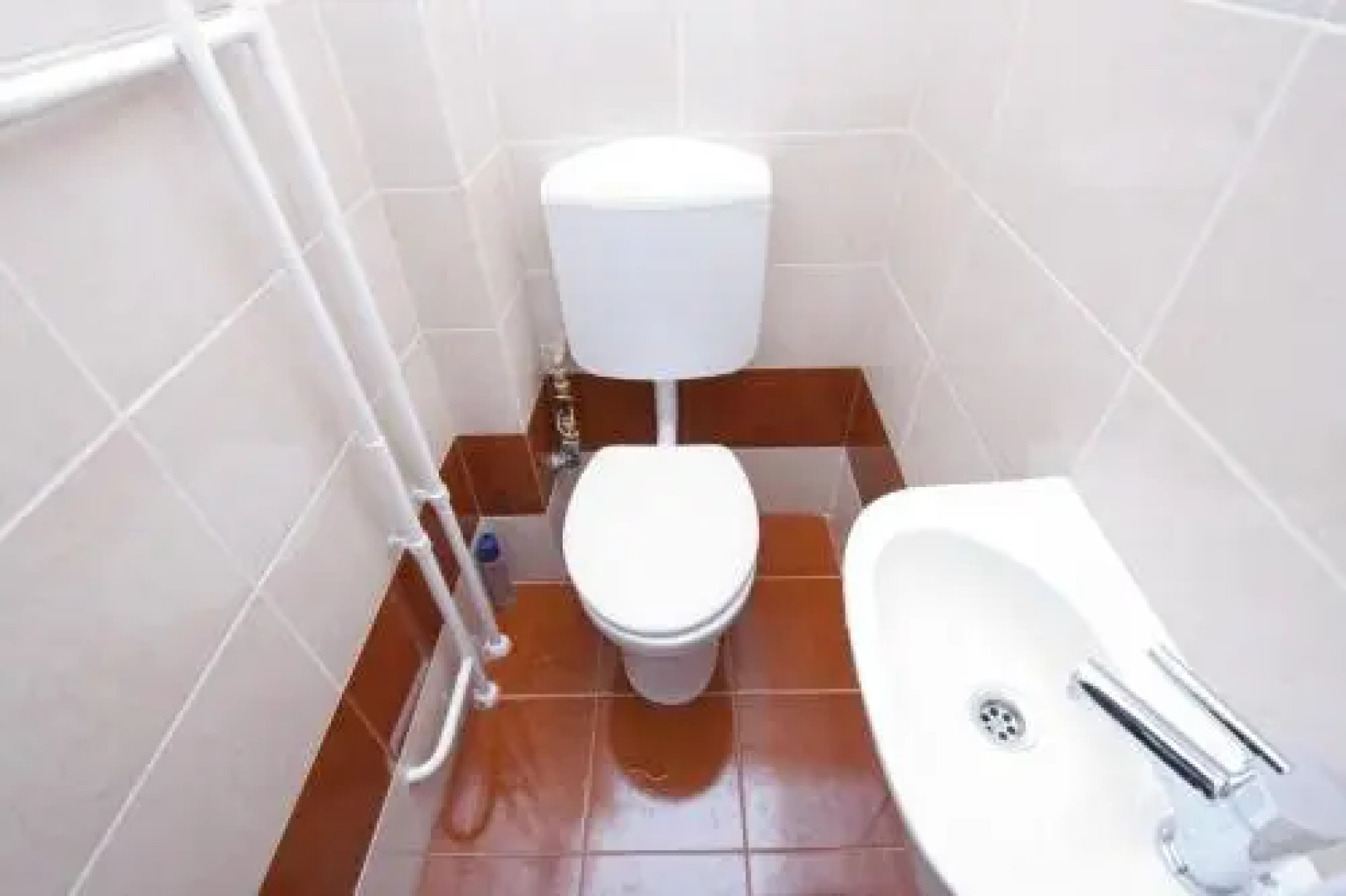 Andrássy Apartment with Inside Parking