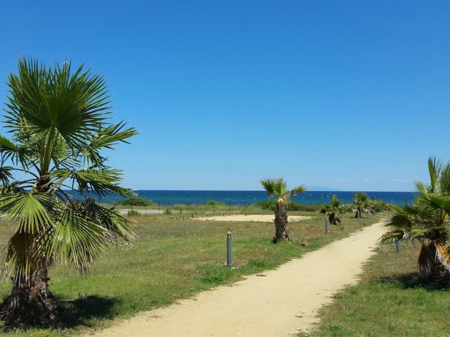 Beautiful, Comfortably Furnished Holiday Home in Corsica