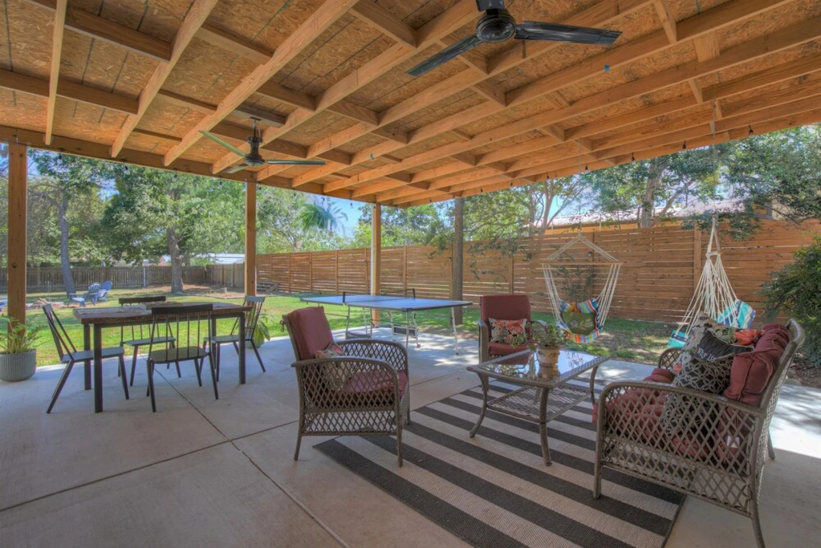 New Modern Farmhouse With Hot Tub, Fire Pit, & Games