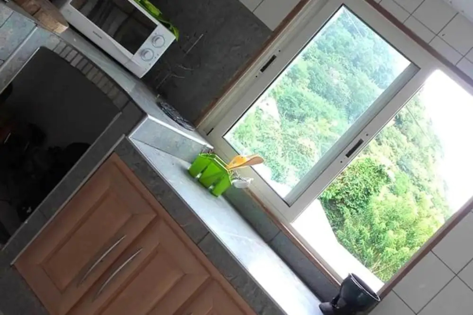 House With 5 Bedrooms in Bas Vent, With Wonderful sea View and Furnish