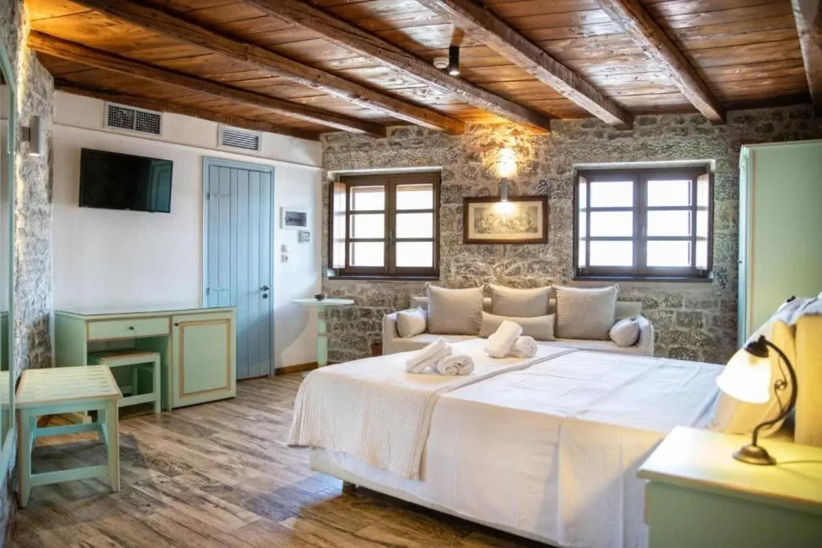Trapela Areopolis Boutique Hotel