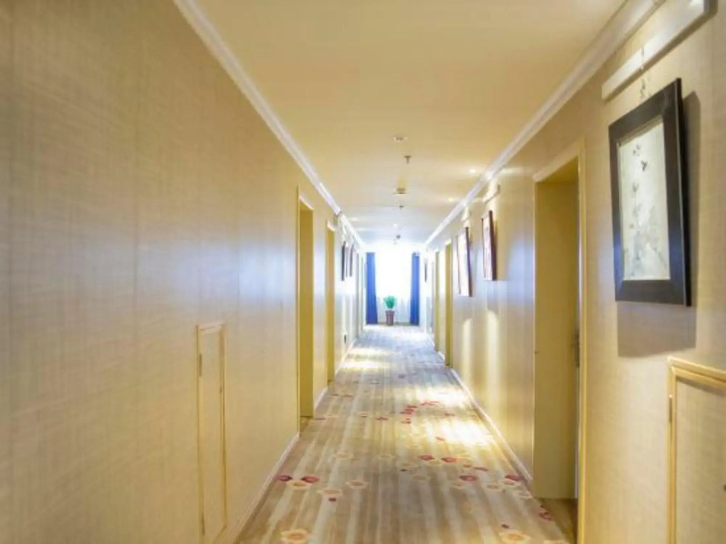 Number One Metropolitan Garden Hotel