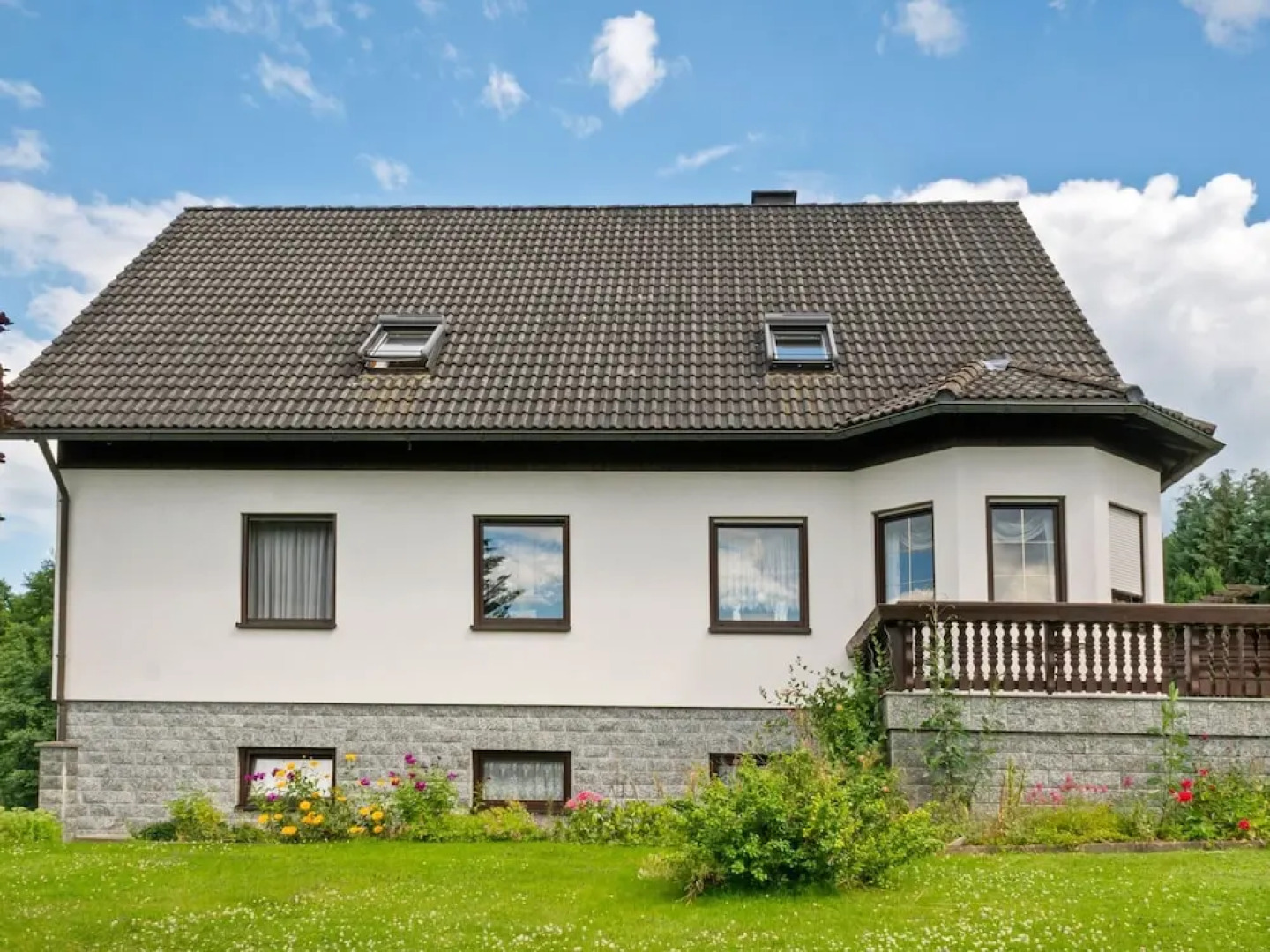 Garden View Apartment in Erzgebirge near Forest