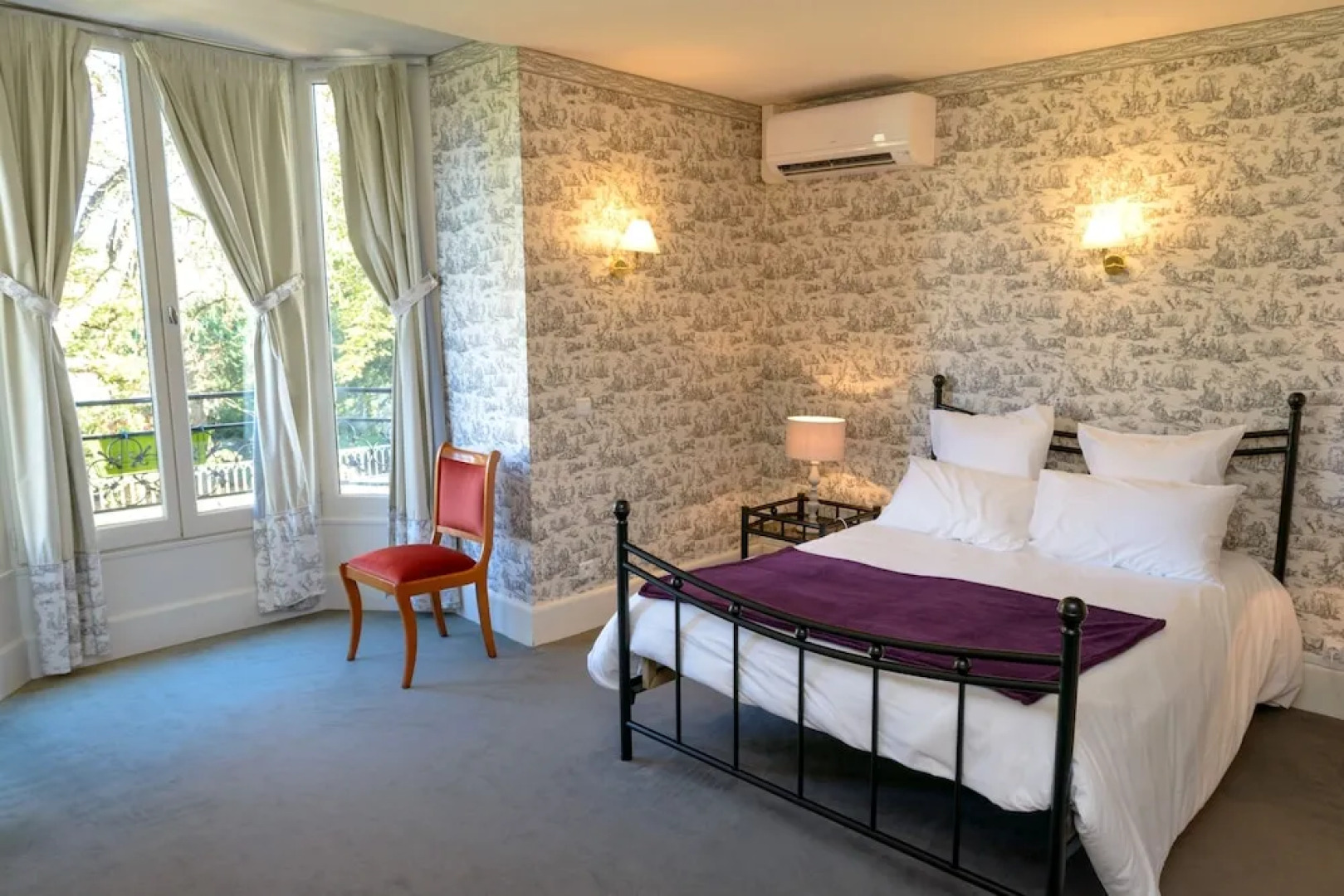 Logis Hotel Restaurant La Tour de Ciron