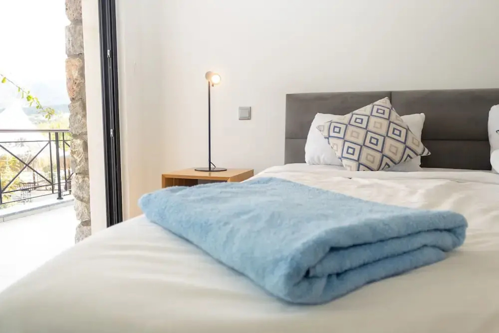 Modern and Luxurious Apartment in a Prime Resort