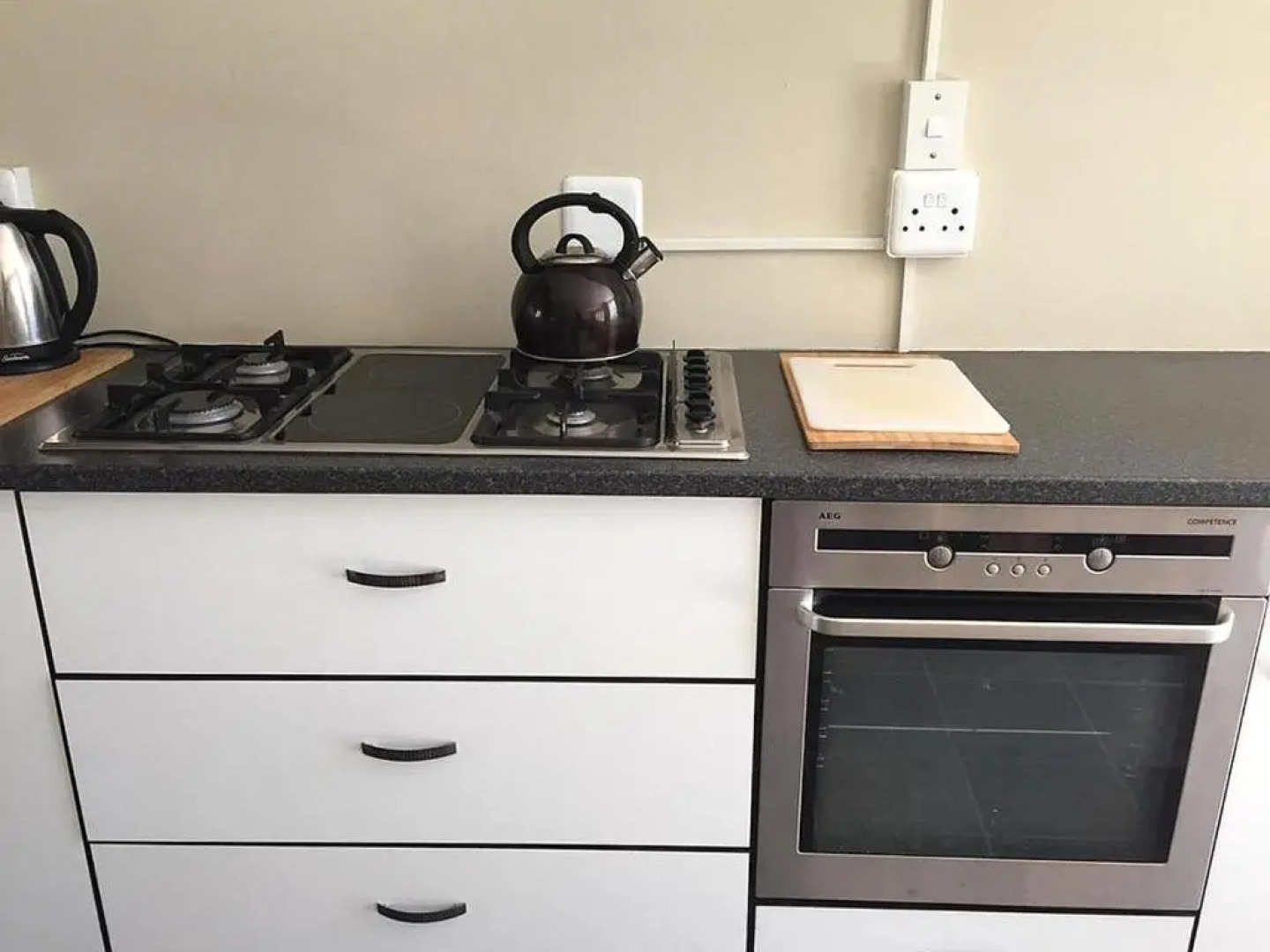 8 on Main (Adults Only)