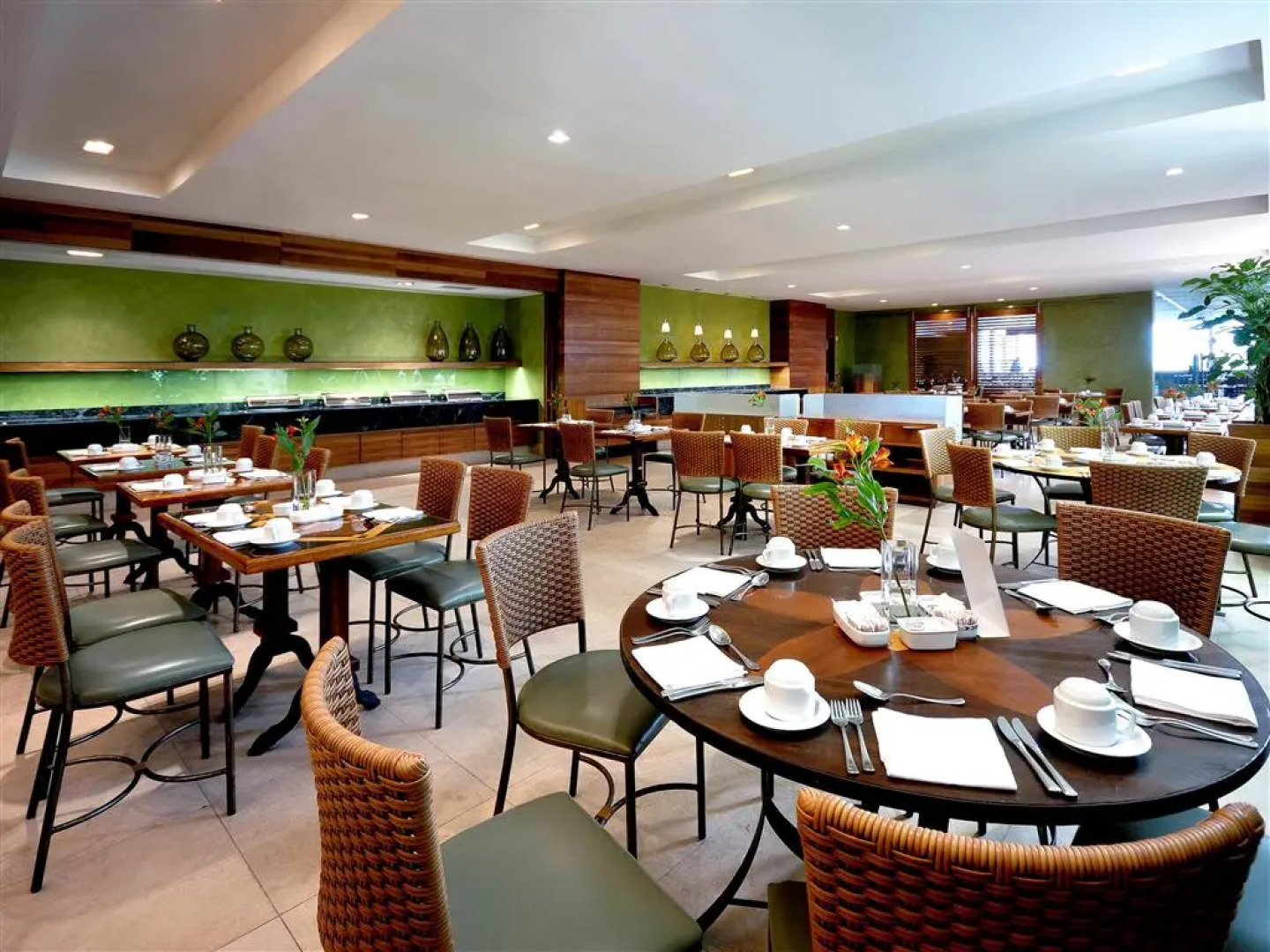 Marina All Suites Hotel