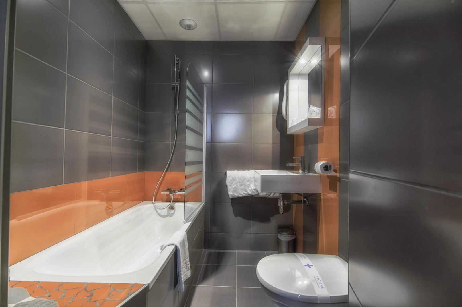 Kyriad Orange Centre