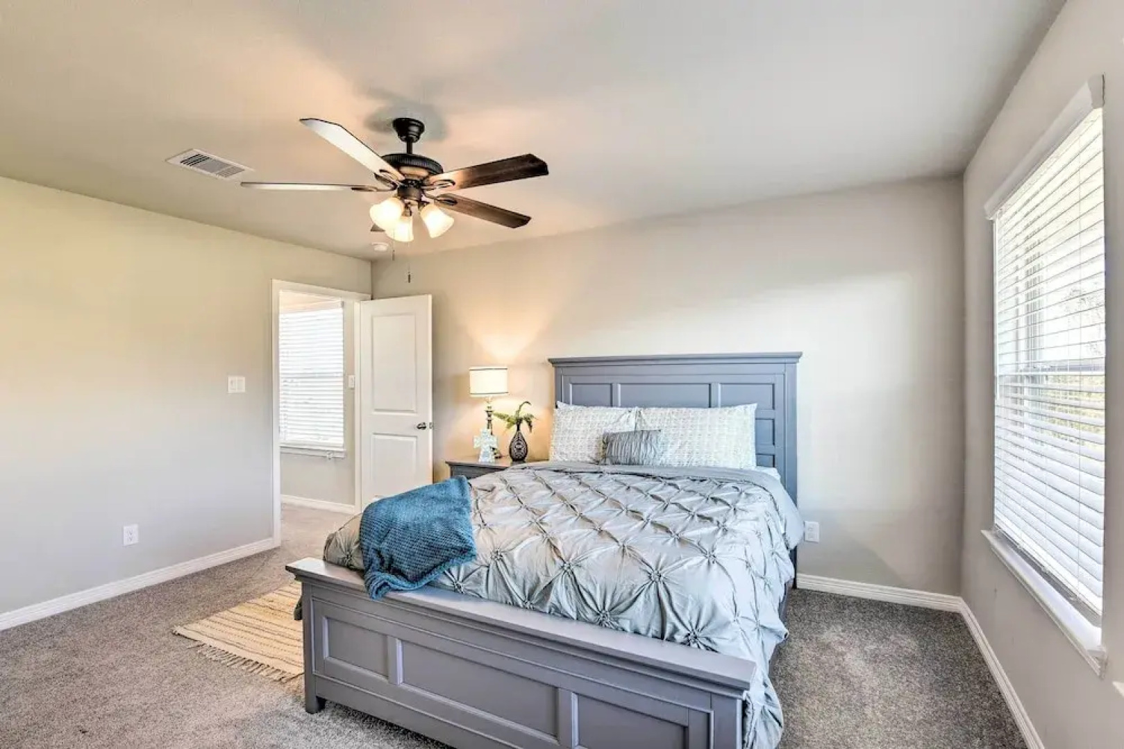 La Porte Getaway w/ Deck: Steps to Beach!