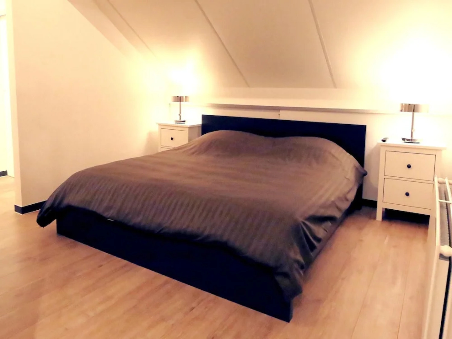 Apartment with One Bedroom in Waterloo, with Wifi