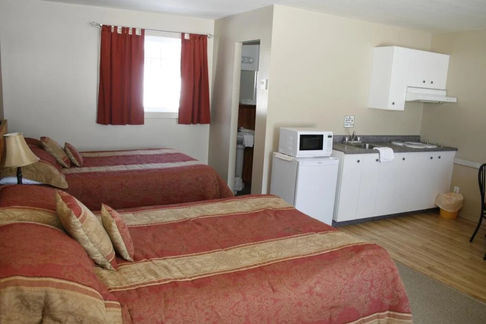 Auberge et Chalets sur le Lac