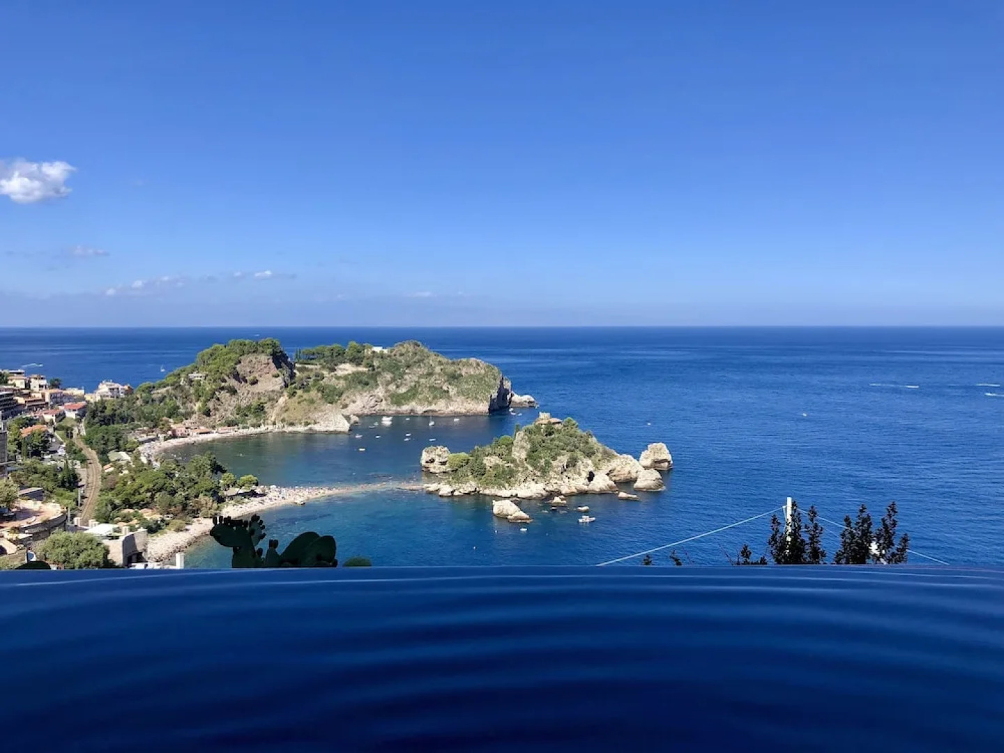 Isola Bella Infinity Suites