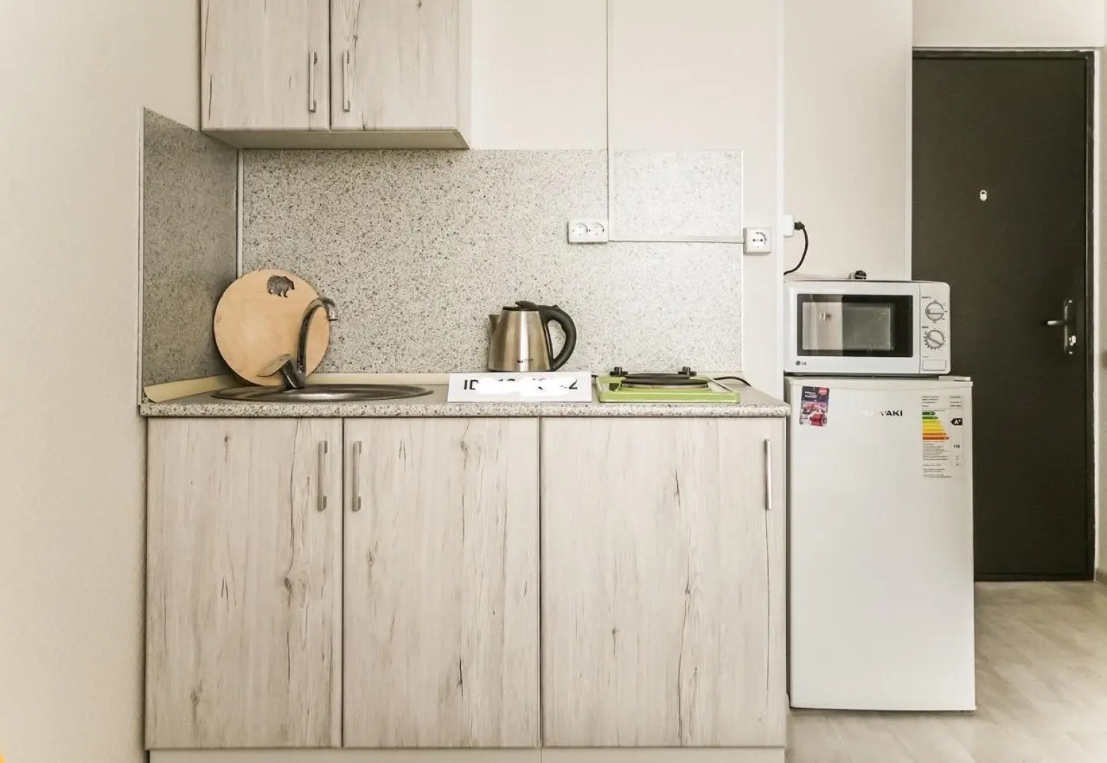 Погостим на улице Вертолетная 48