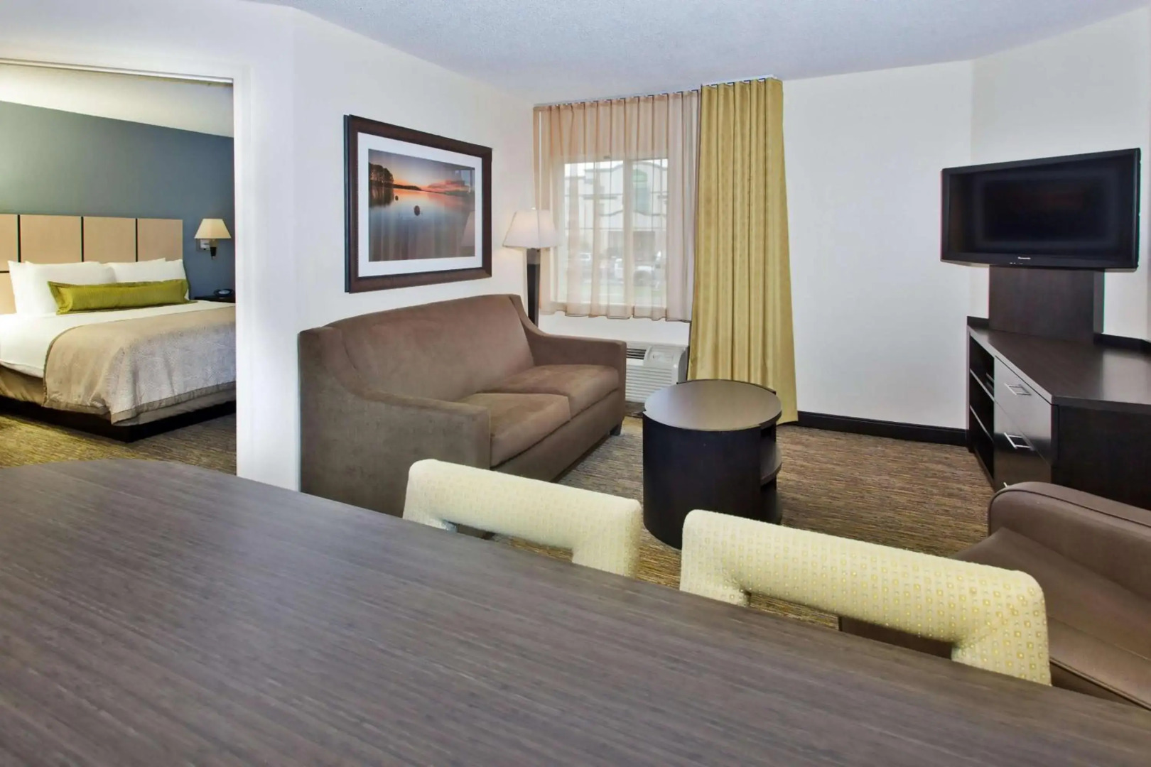 Sonesta Simply Suites Knoxville