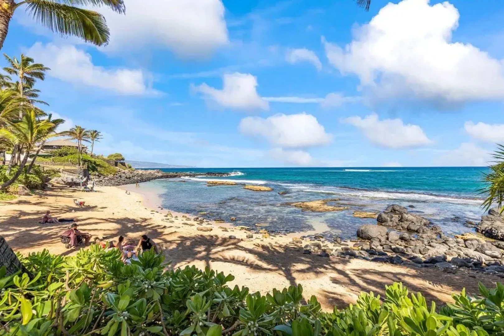 Kuau Plaza Paia Condo with Parking