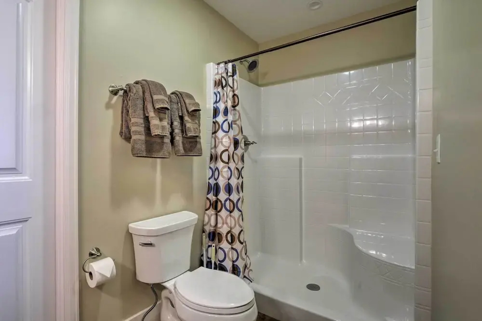 30 Mi to Crested Butte: Dog-friendly Home By River