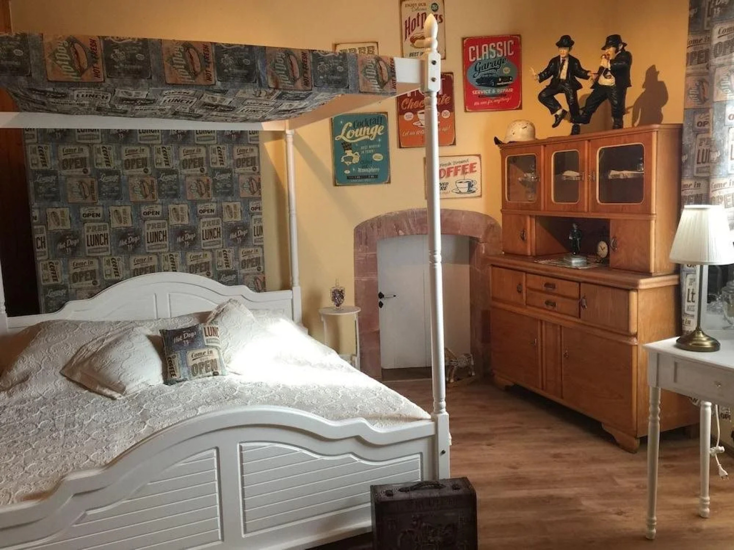 Bed & Breakfast Castle Hollywood