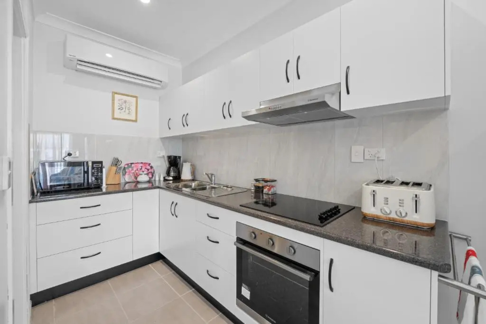 Cardwell Seascape Apartments