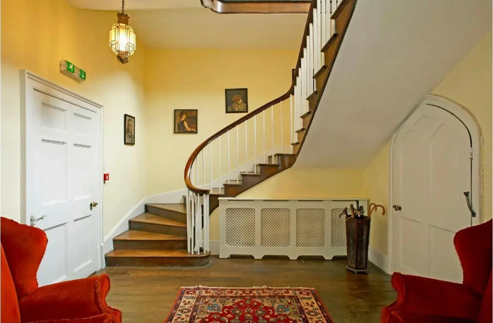 Newcourt Manor