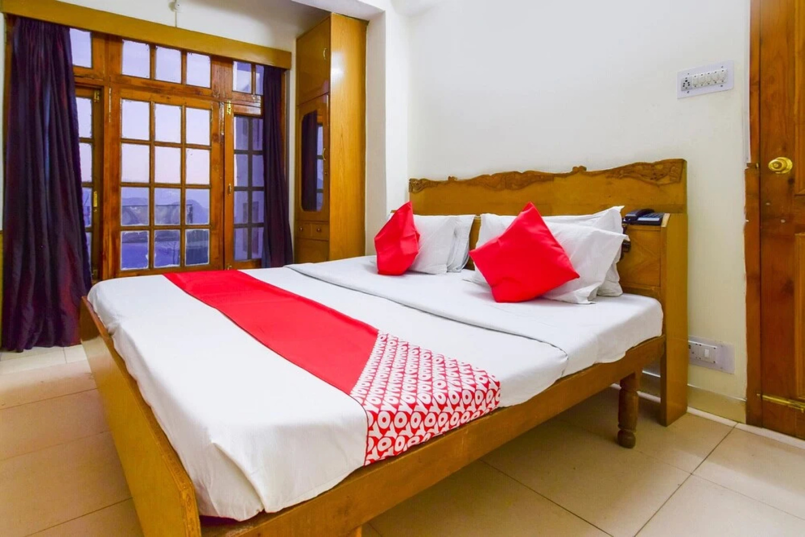 OYO 29251 The Roam Way