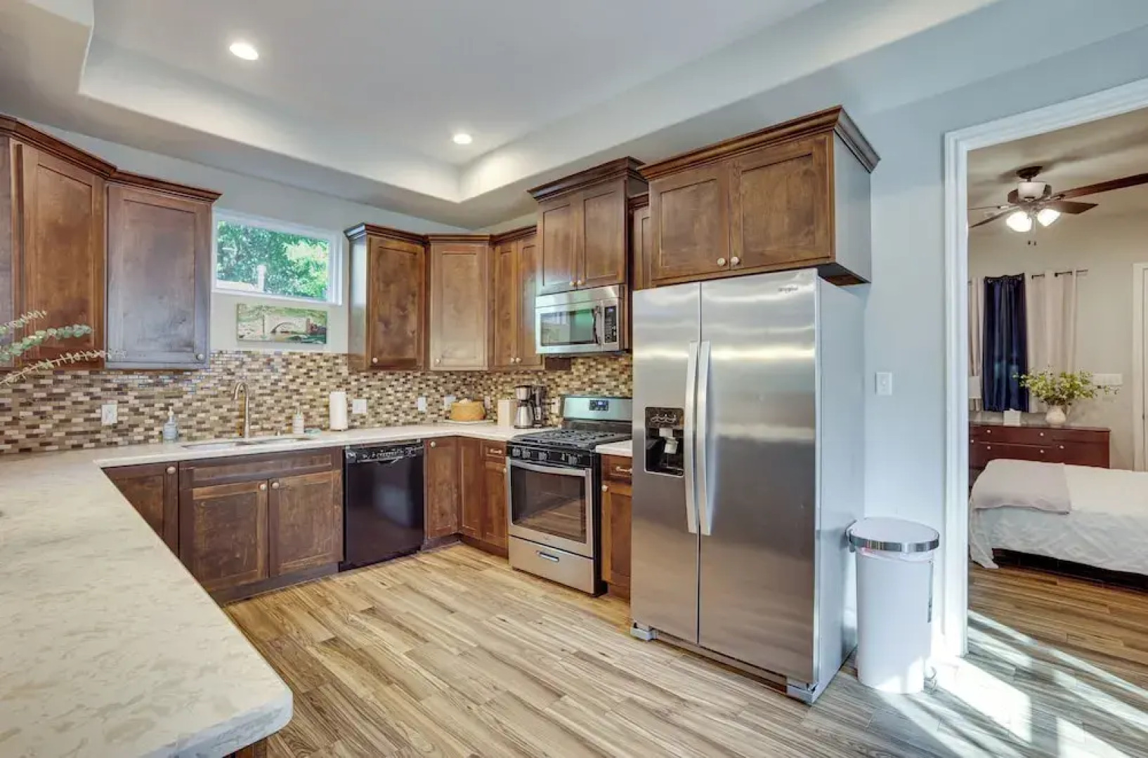 Pet-friendly Tomball Home: Walk to Main Street!