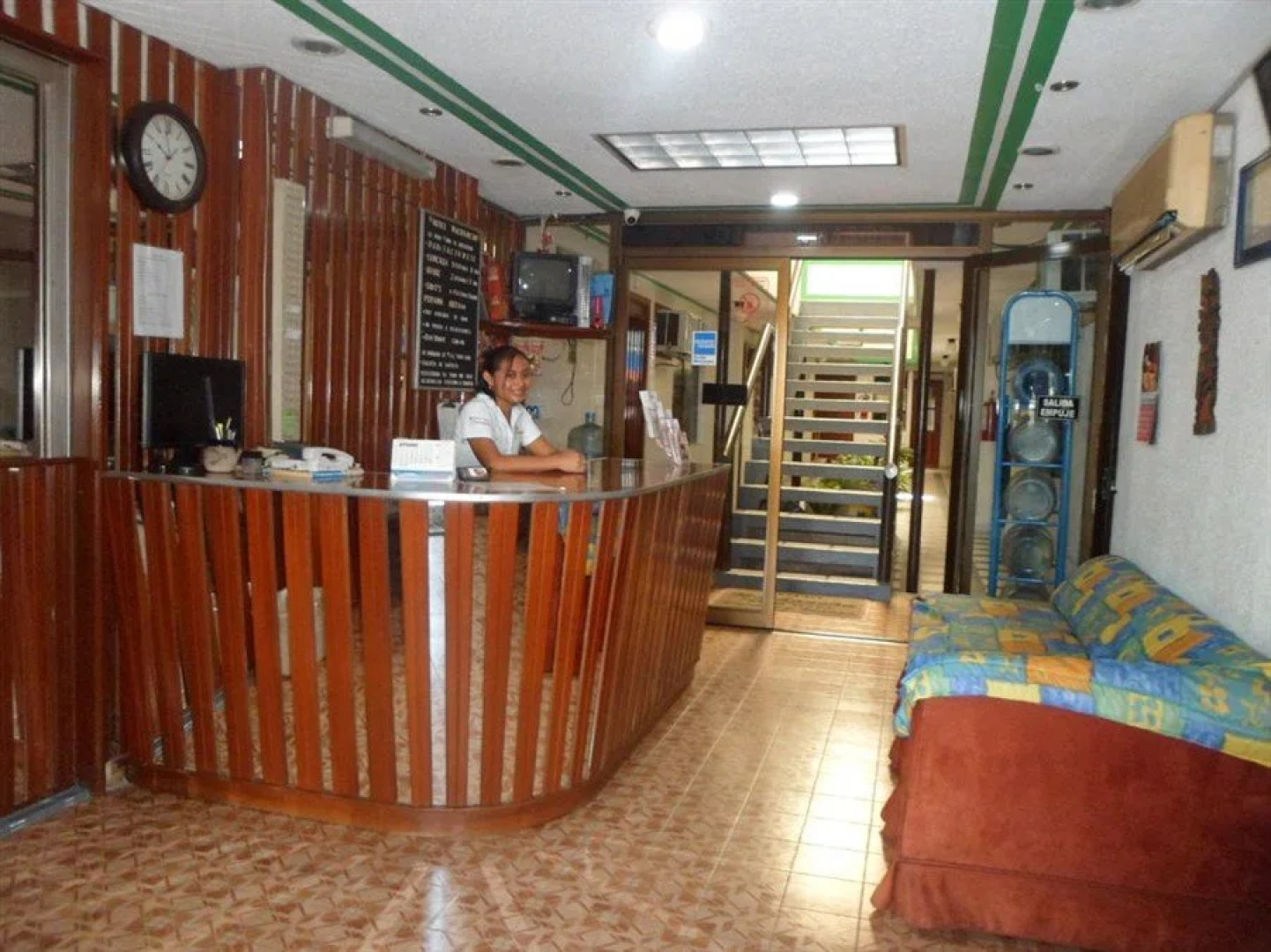 OYO Hotel Nachancan, Calderitas beach