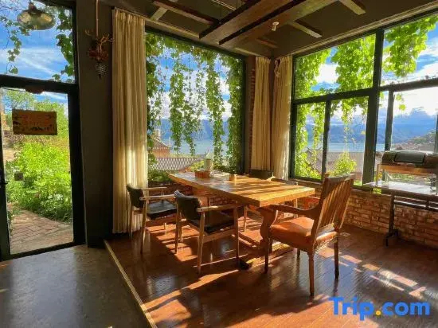 Tinghuatang Seaview Garden Inn